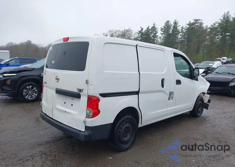 2016 Nissan Nv200 S/Sv z USA, uszkodzony, nr VIN 3N6CM0KN0GK696935